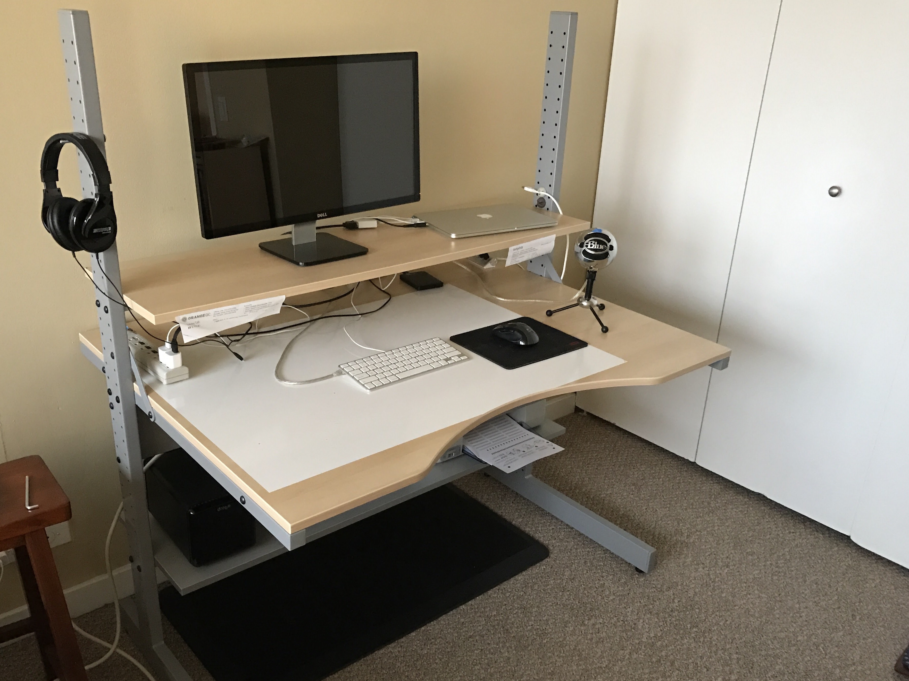normal height desk